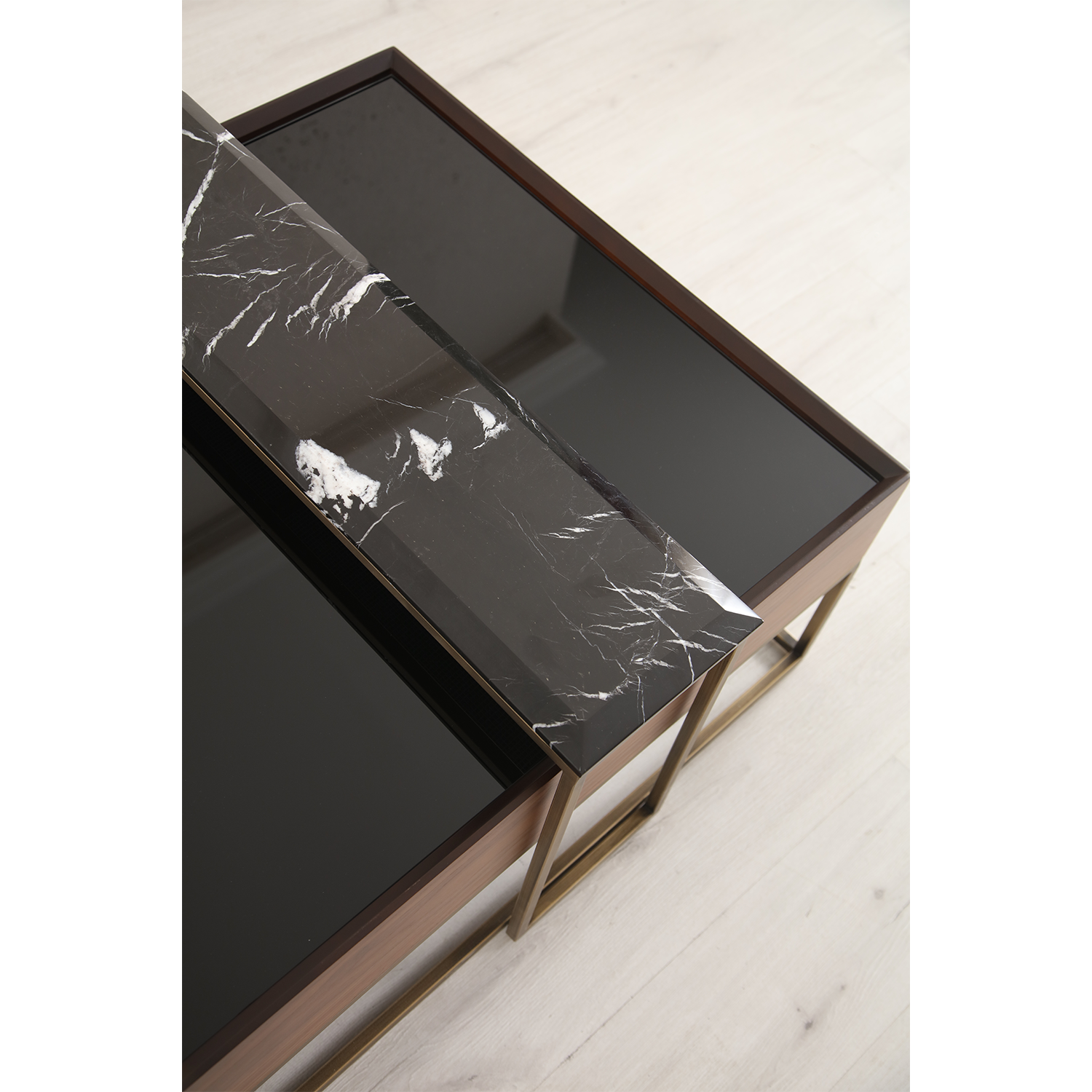 Crown Orta Sehpa Pirinç